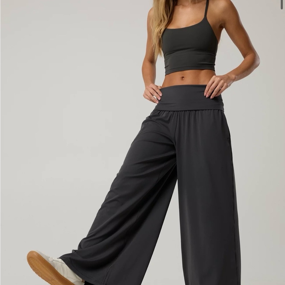 Aerie real me super wide leg XS SHORT